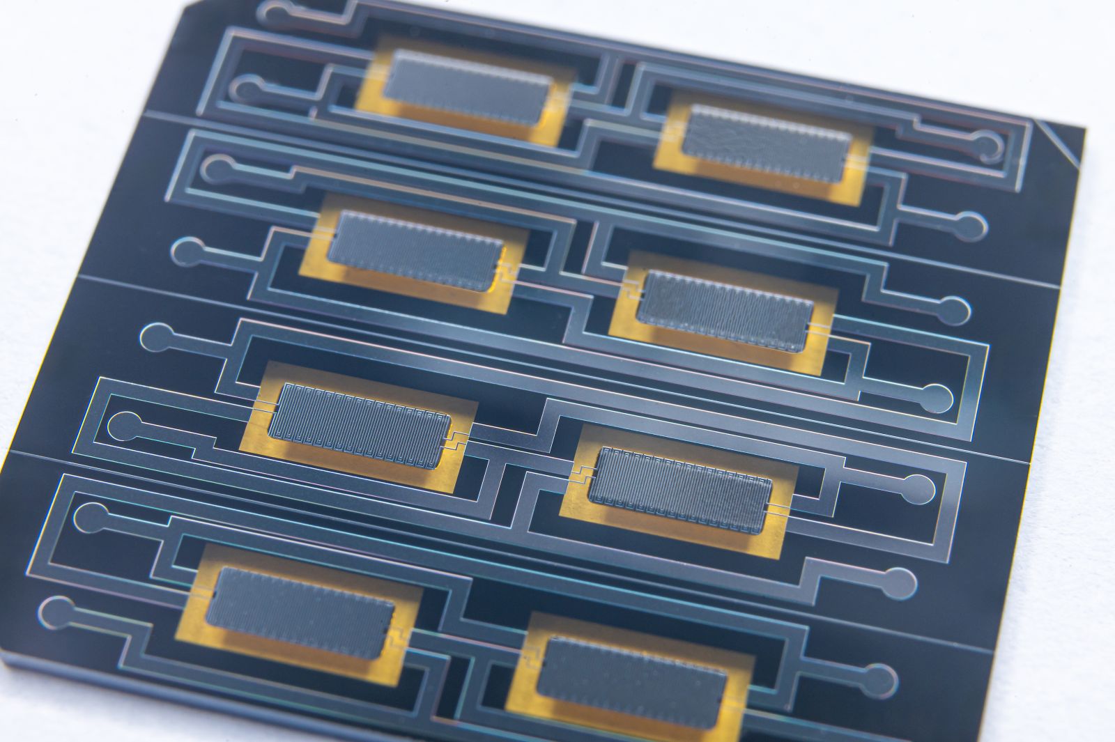 Hoch stabile Bolometer-Chips wie dieser messen präzise die Leistung in Fusionsreaktoren.